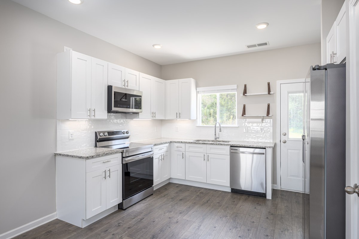 326 Kristen Ct