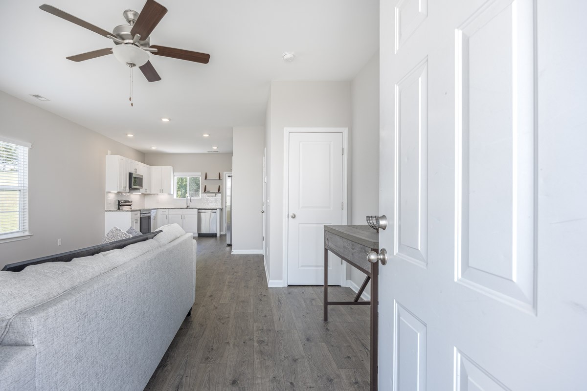 326 Kristen Ct