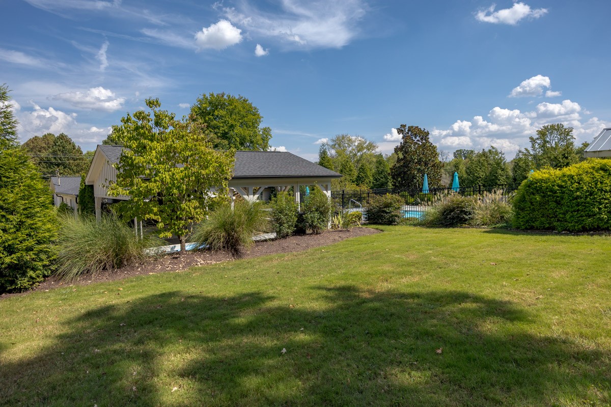 5019 Wilson Pike
