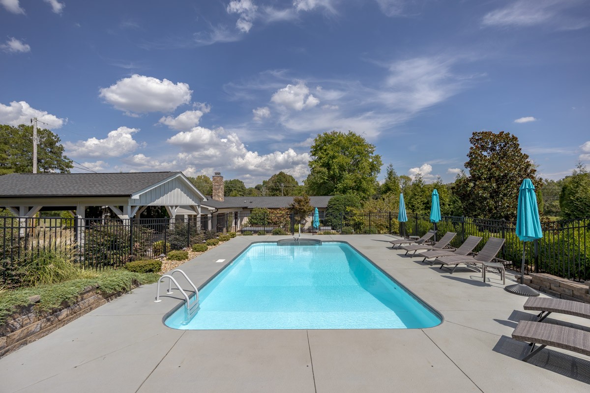 5019 Wilson Pike