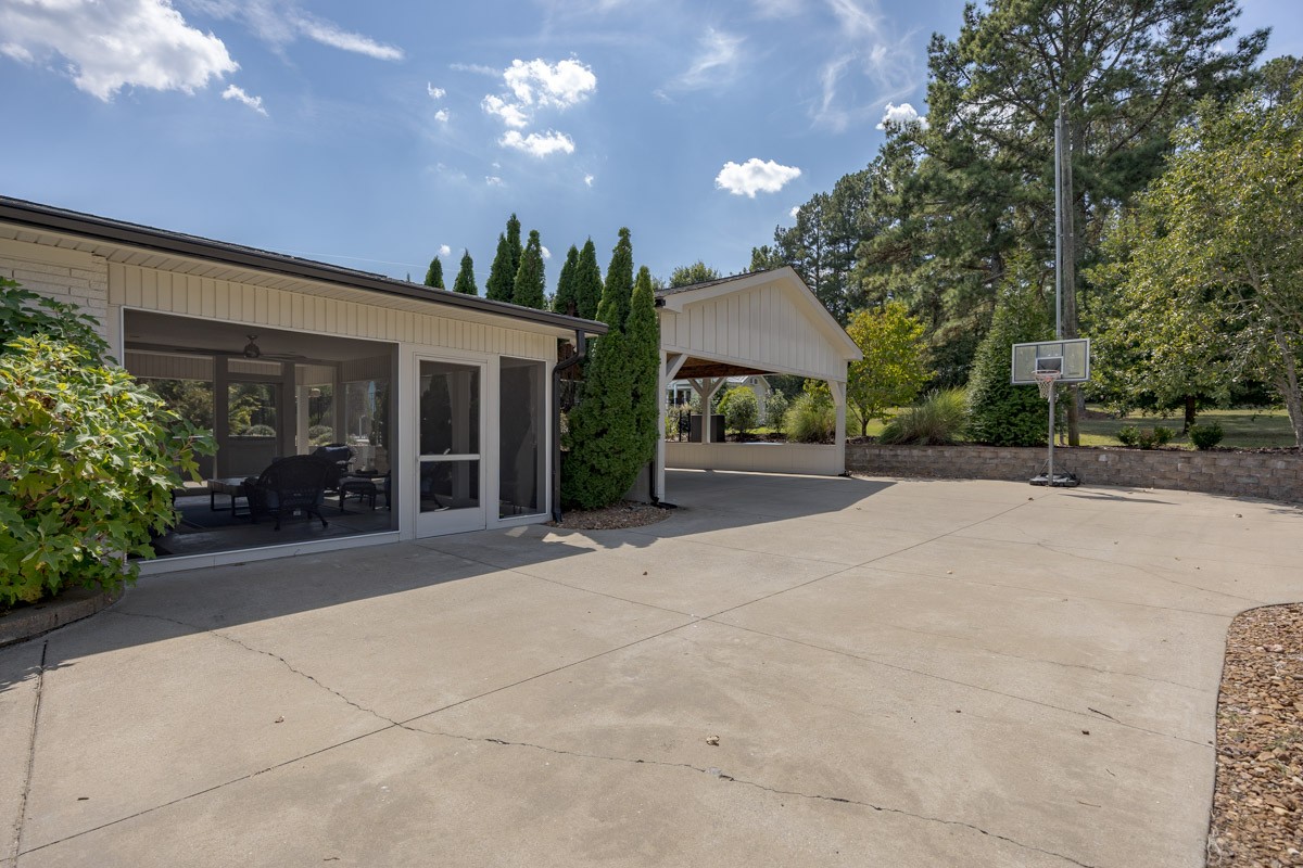 5019 Wilson Pike