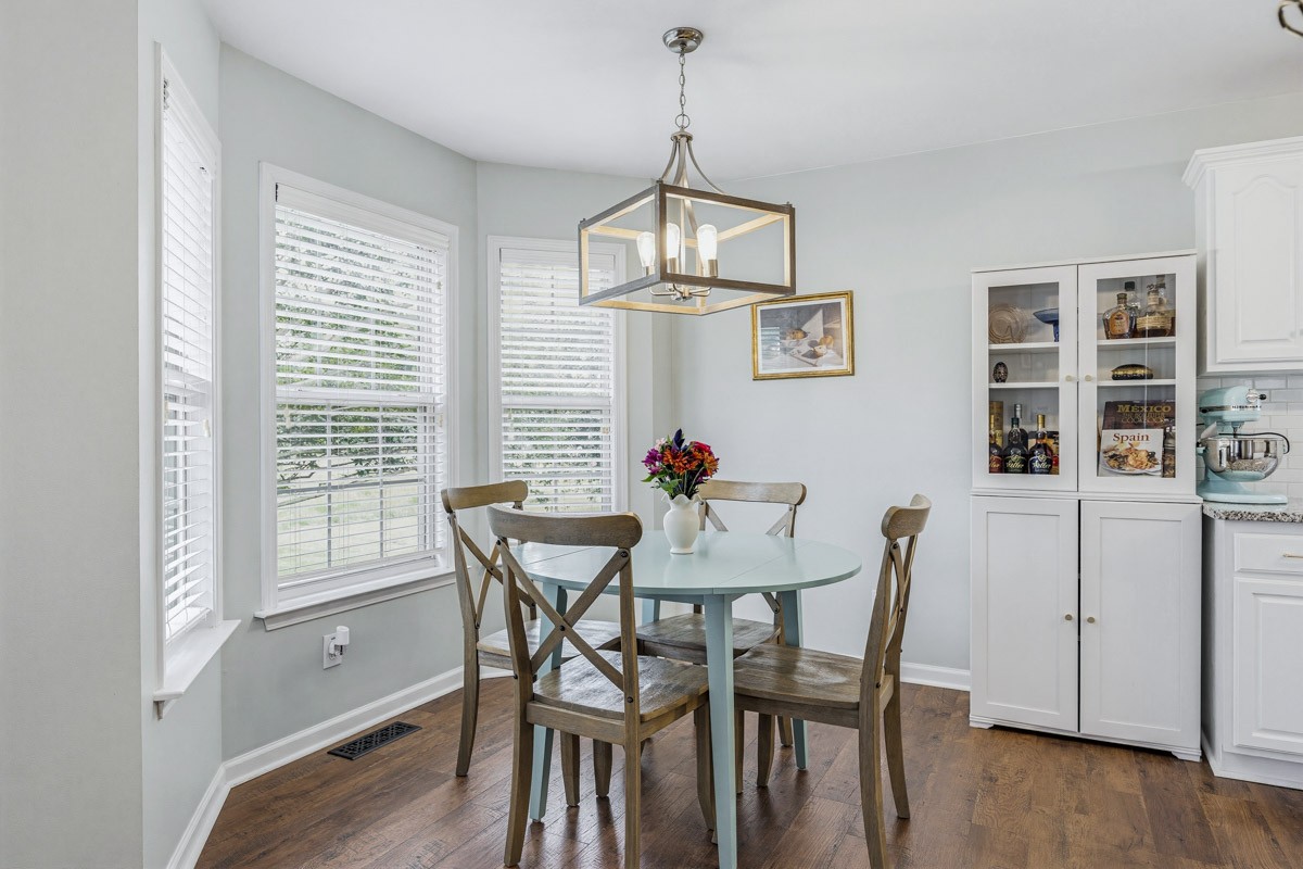 2623 Danbury Cir