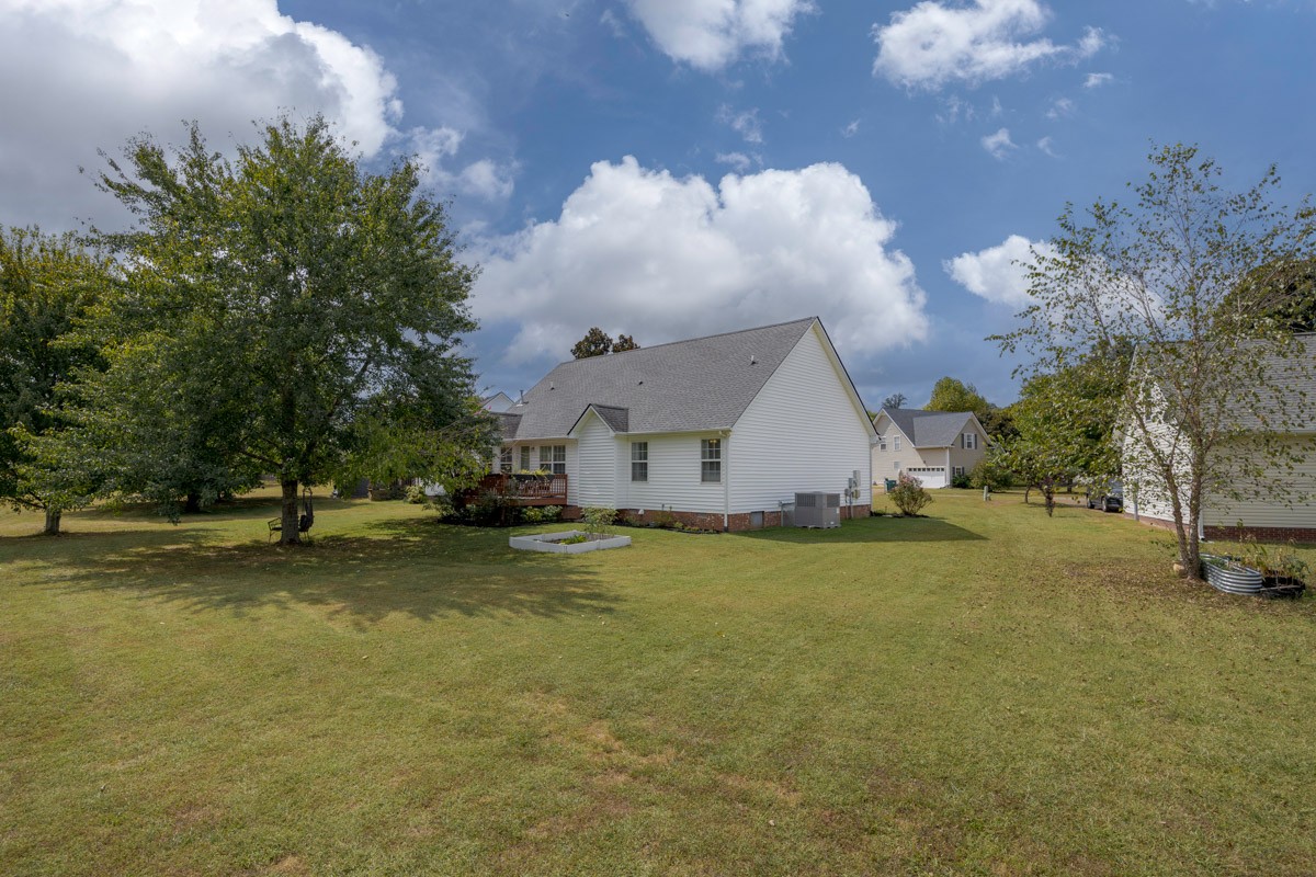 2623 Danbury Cir