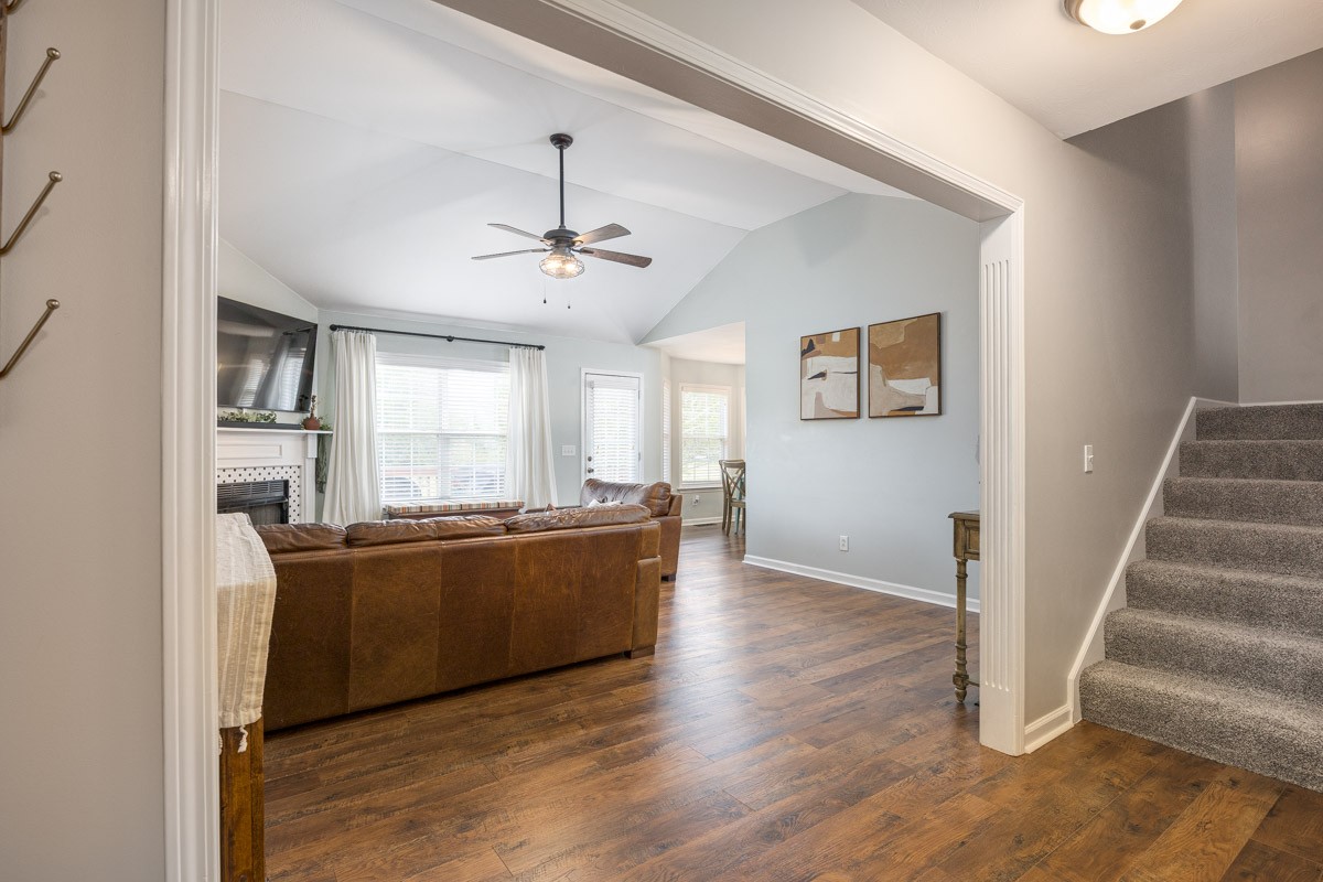 2623 Danbury Cir
