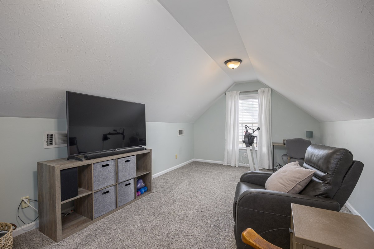 2623 Danbury Cir