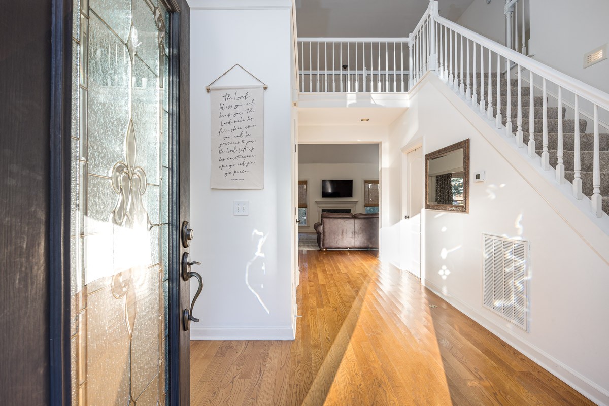 287 Rivermont Cir