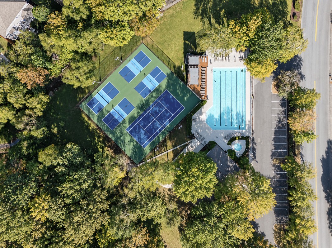 287 Rivermont Cir