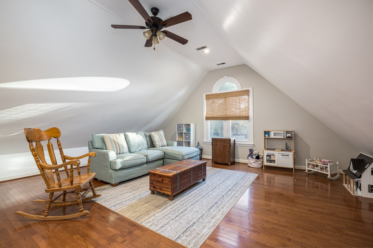 287 Rivermont Cir