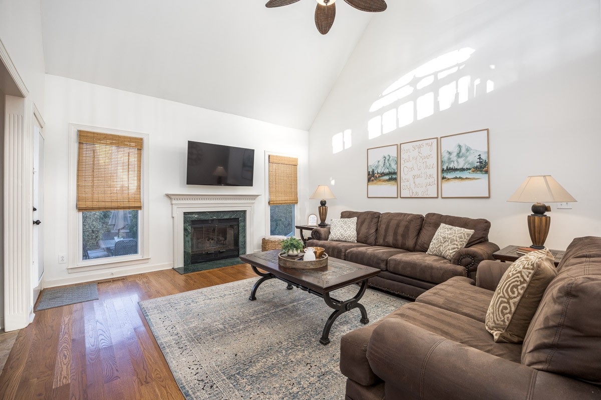 287 Rivermont Cir
