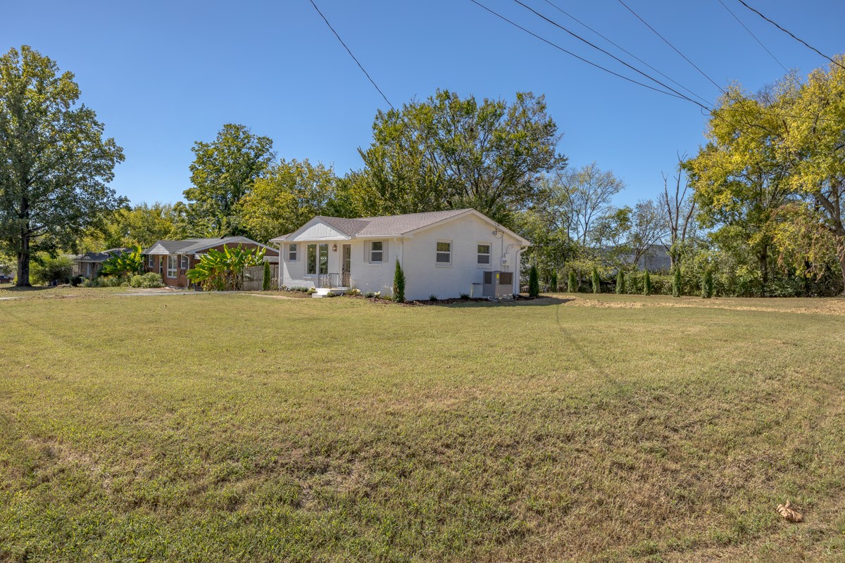550 Lockwood Dr