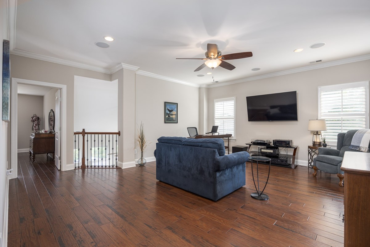 900 Silkwood Cir