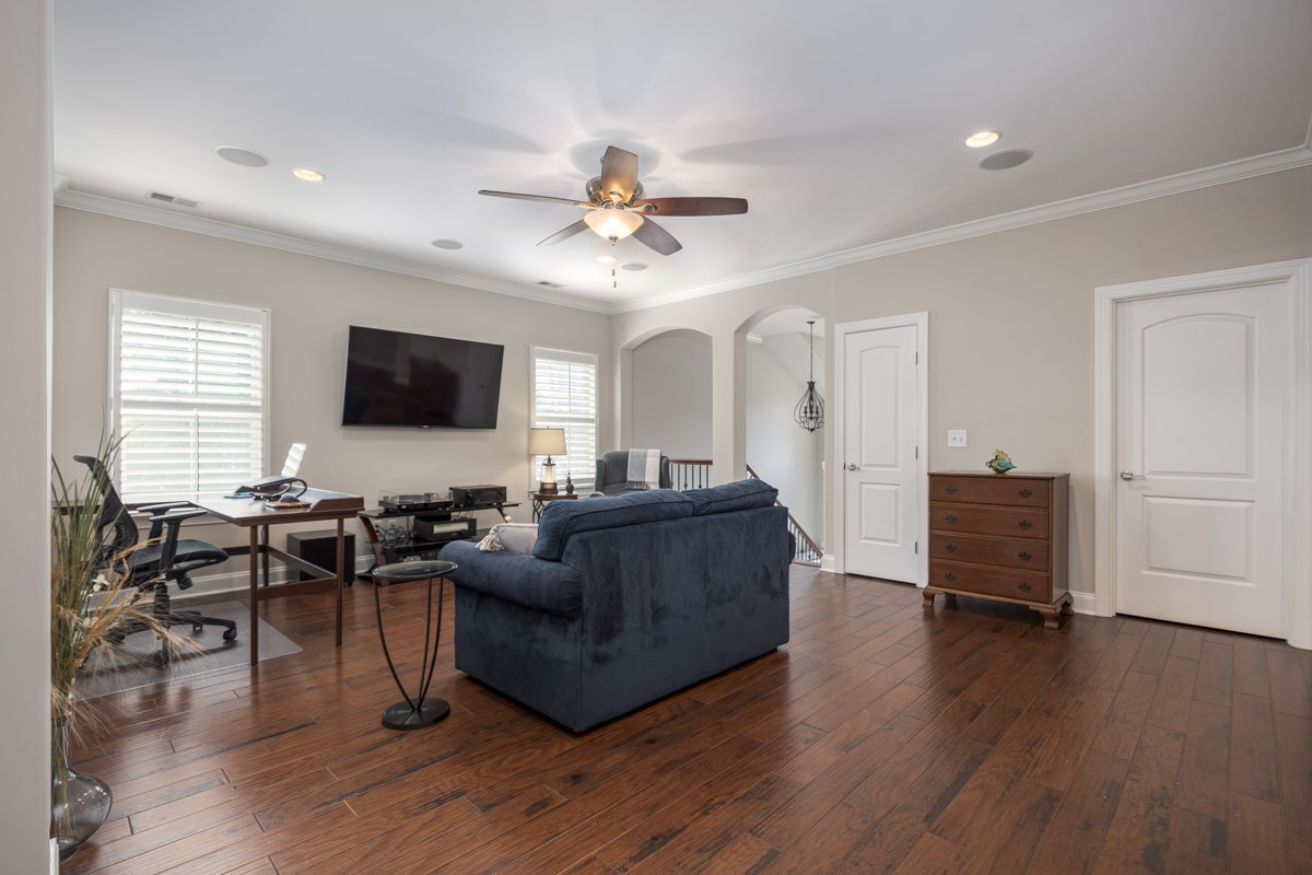 900 Silkwood Cir
