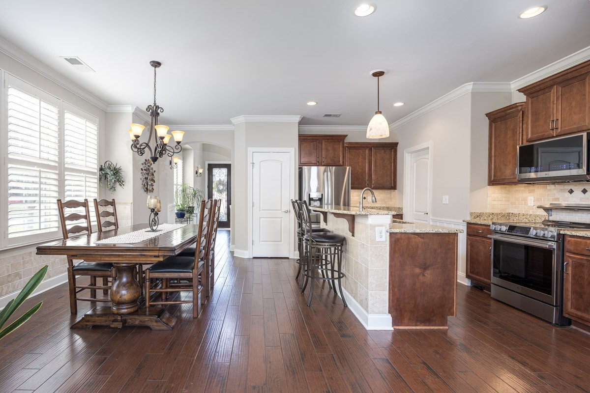 900 Silkwood Cir