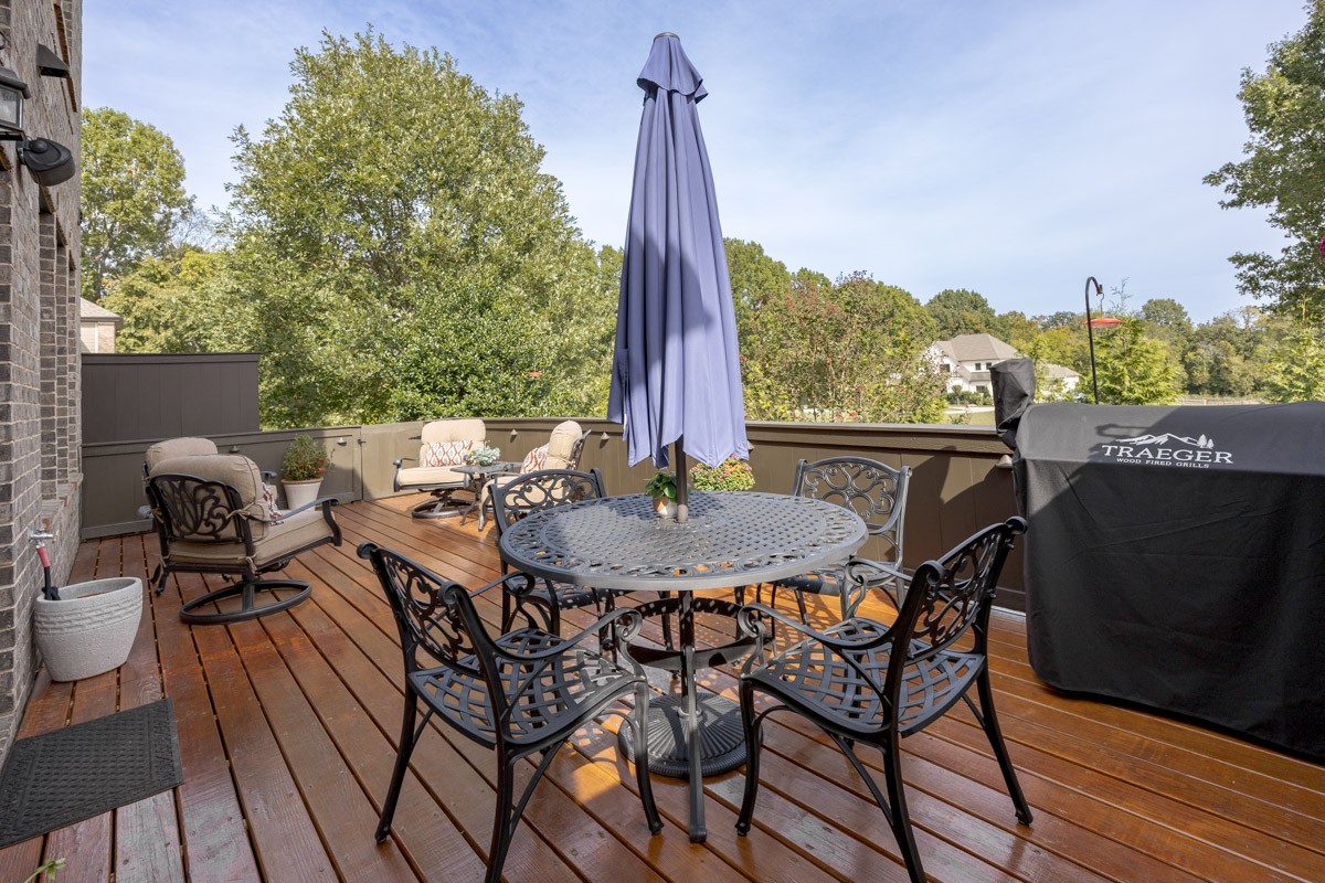 900 Silkwood Cir