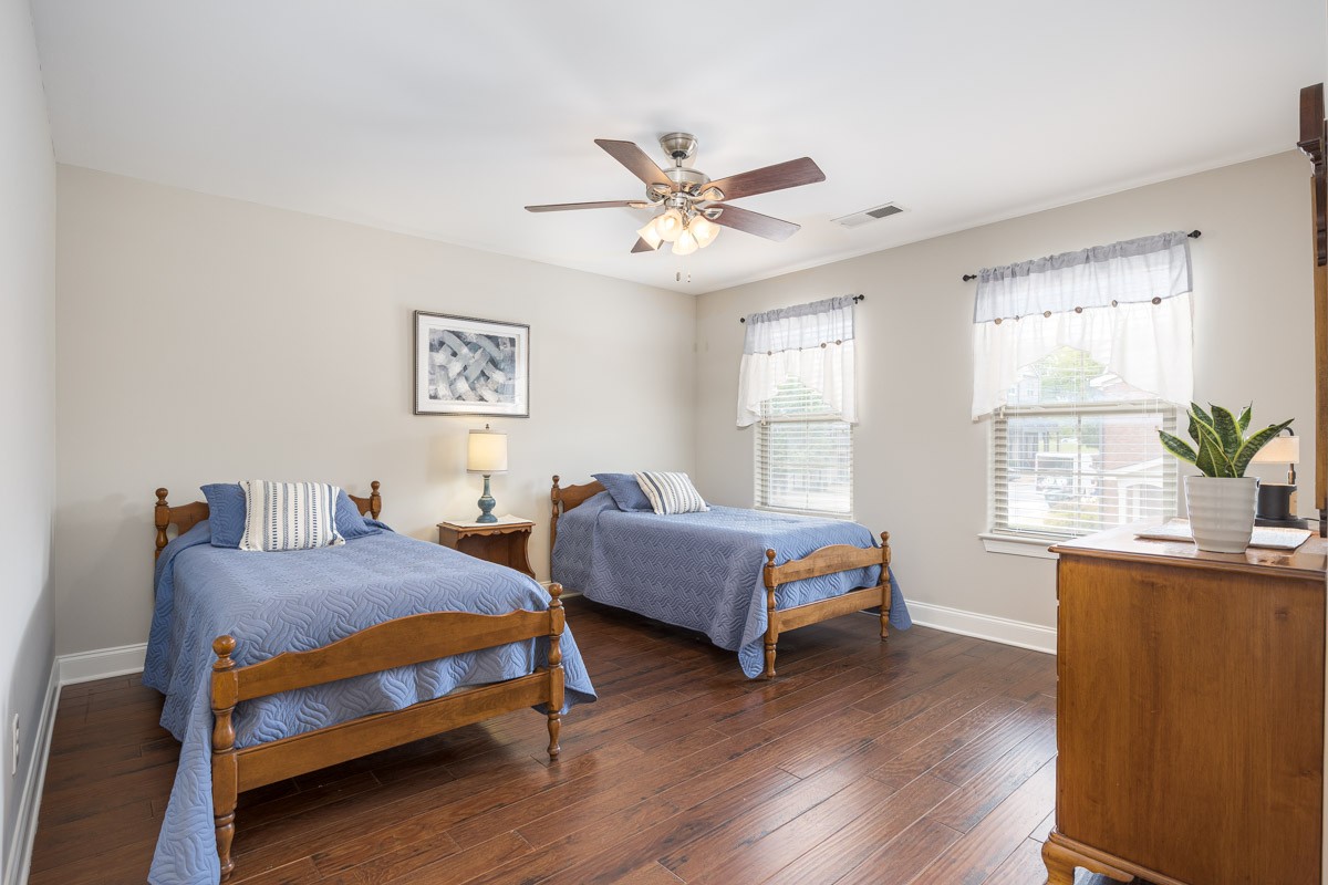 900 Silkwood Cir