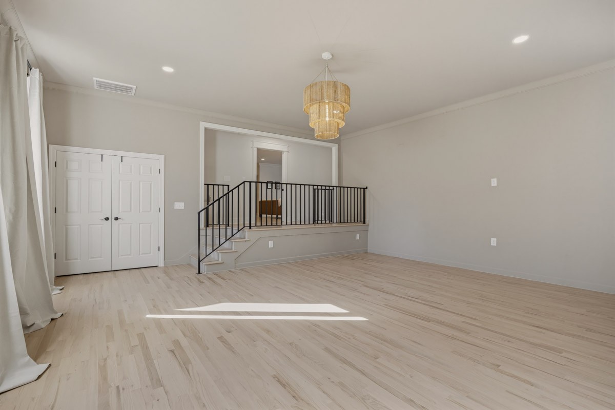 110 Poplar St