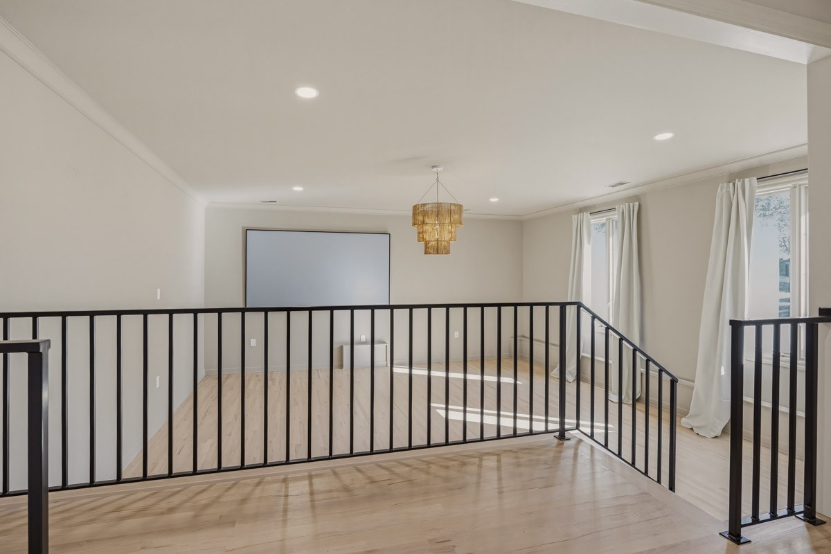 110 Poplar St