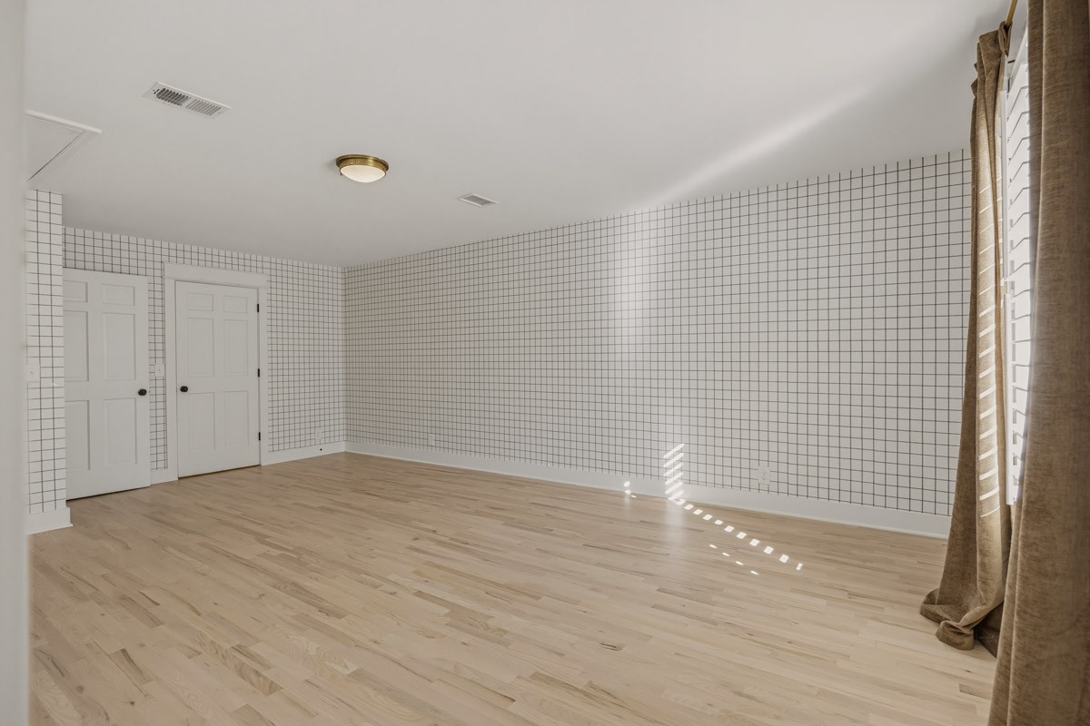 110 Poplar St