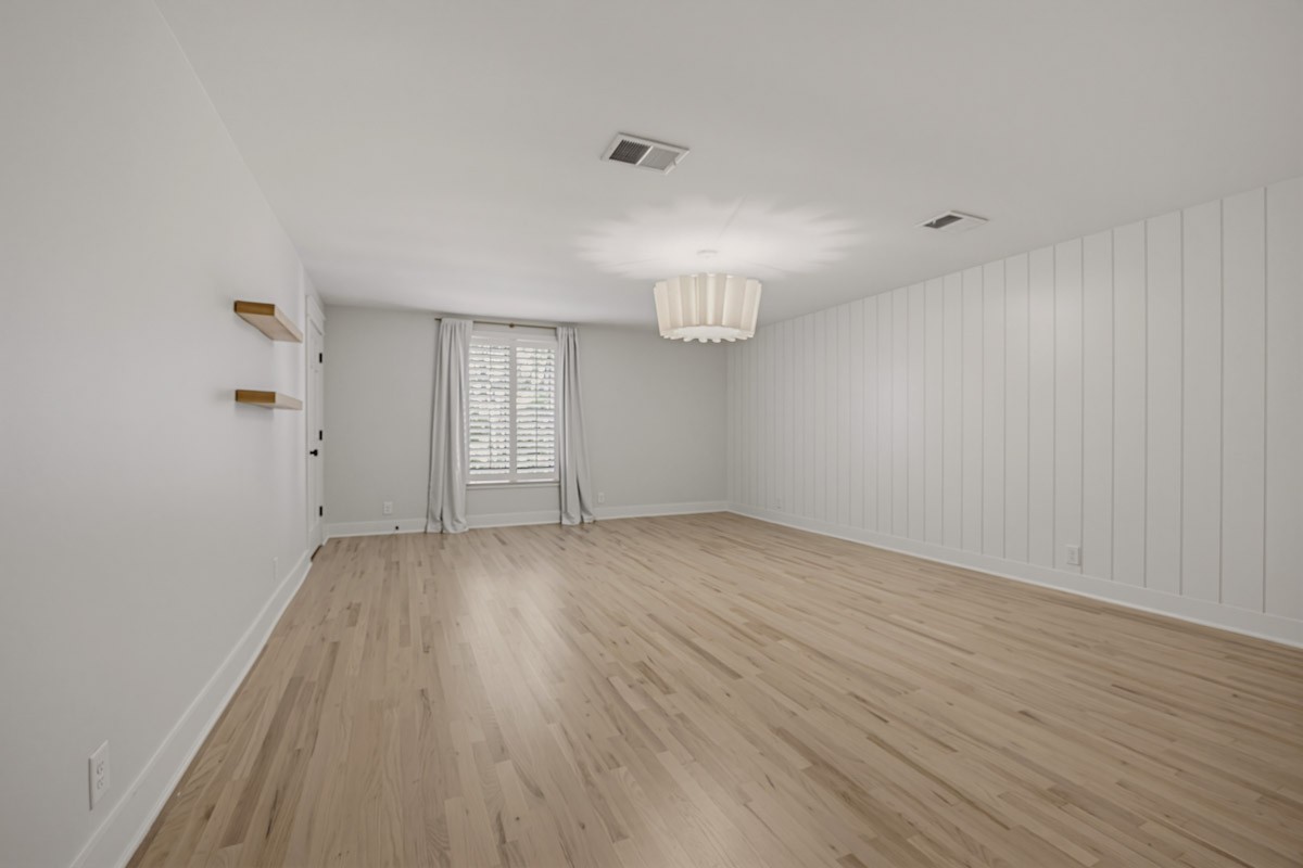 110 Poplar St