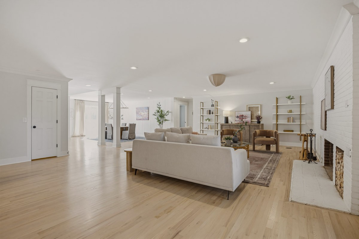 110 Poplar St