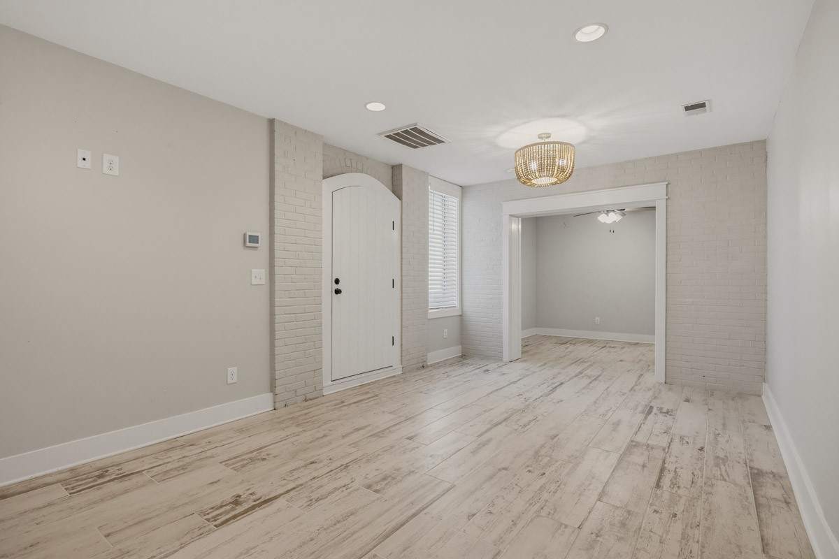 110 Poplar St