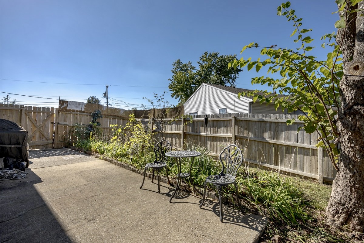 1209 Cabana Cir