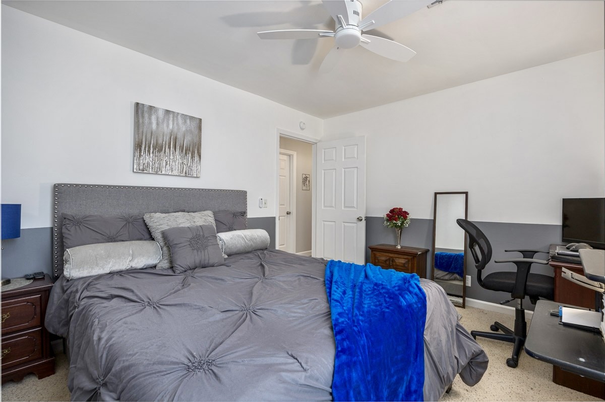1209 Cabana Cir