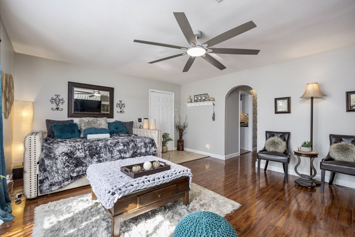 1209 Cabana Cir