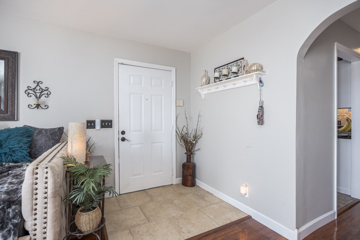 1209 Cabana Cir