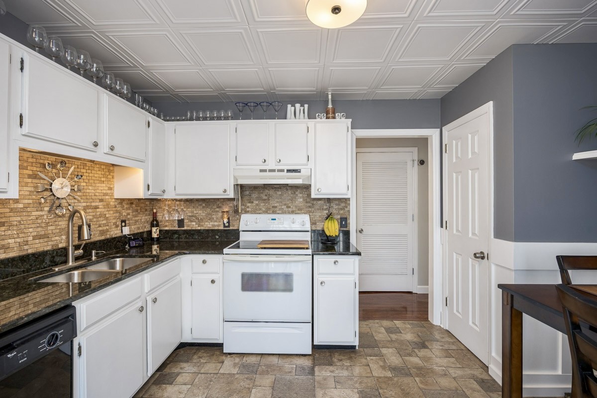 1209 Cabana Cir