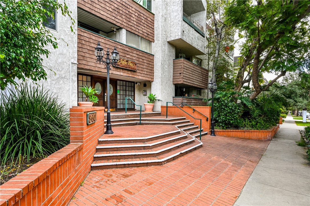 360 S Euclid Avenue Unit: 319