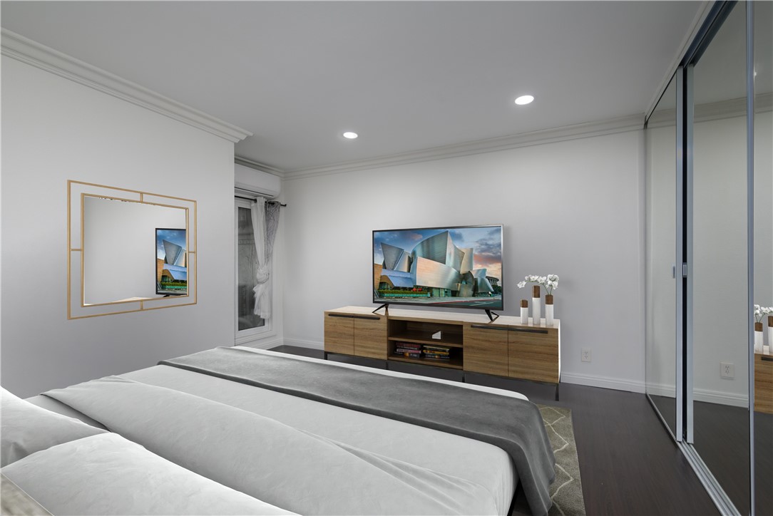 360 S Euclid Avenue Unit: 319