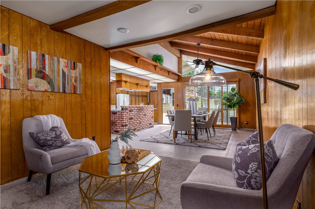 400 W Woodruff Avenue