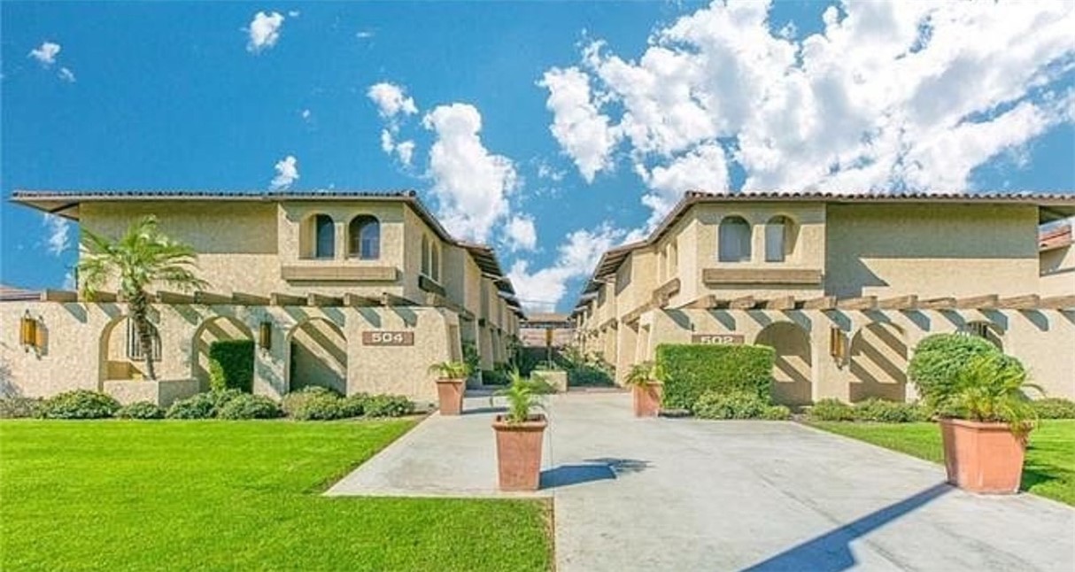 500 Huntington Drive W