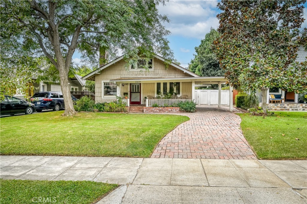1519 Ramona Avenue