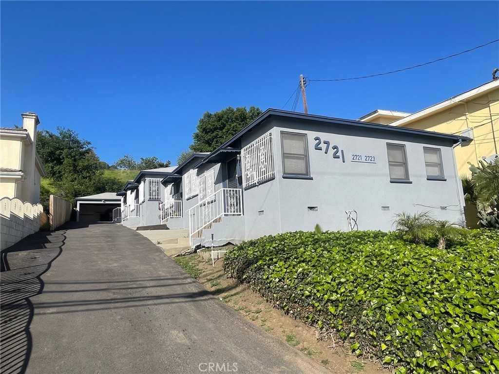 2723 B S Fremont
