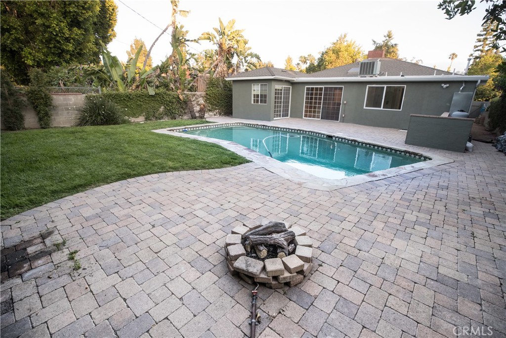 13139 Valleyheart Drive