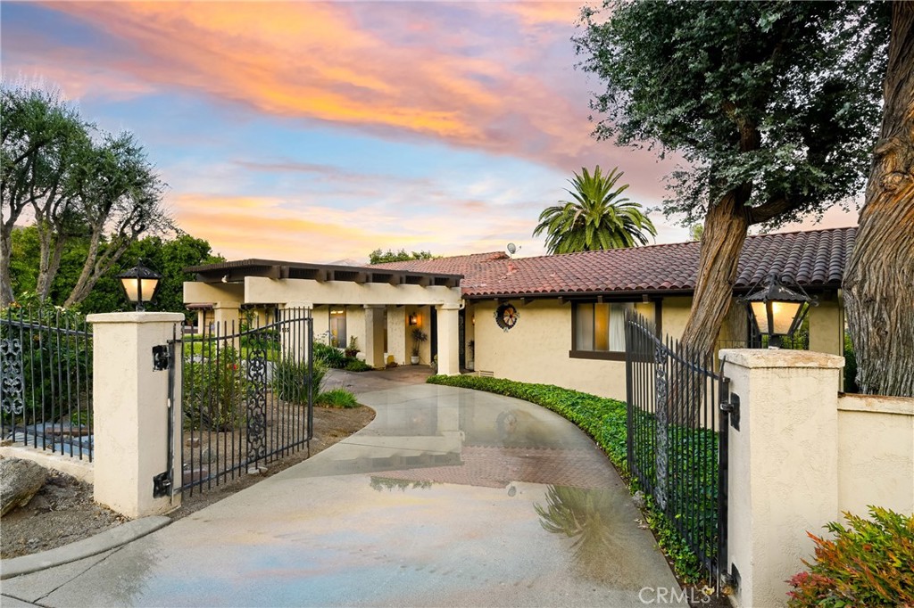 955 N Easley Canyon Road