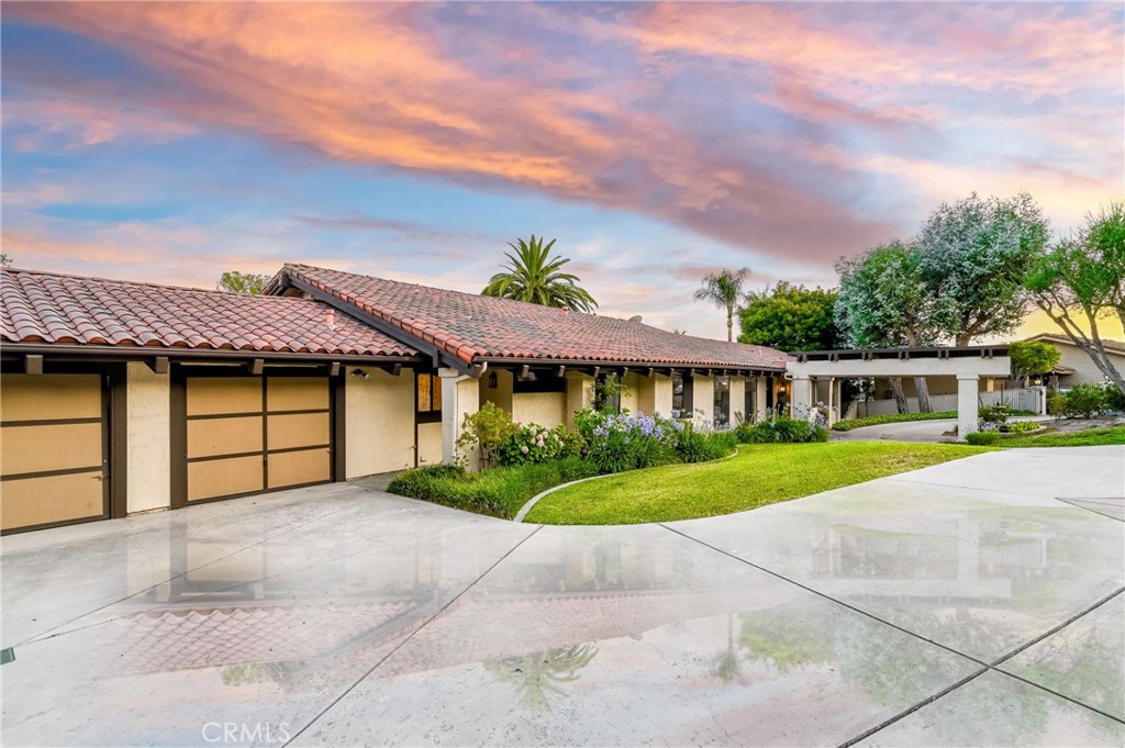 955 N Easley Canyon Road