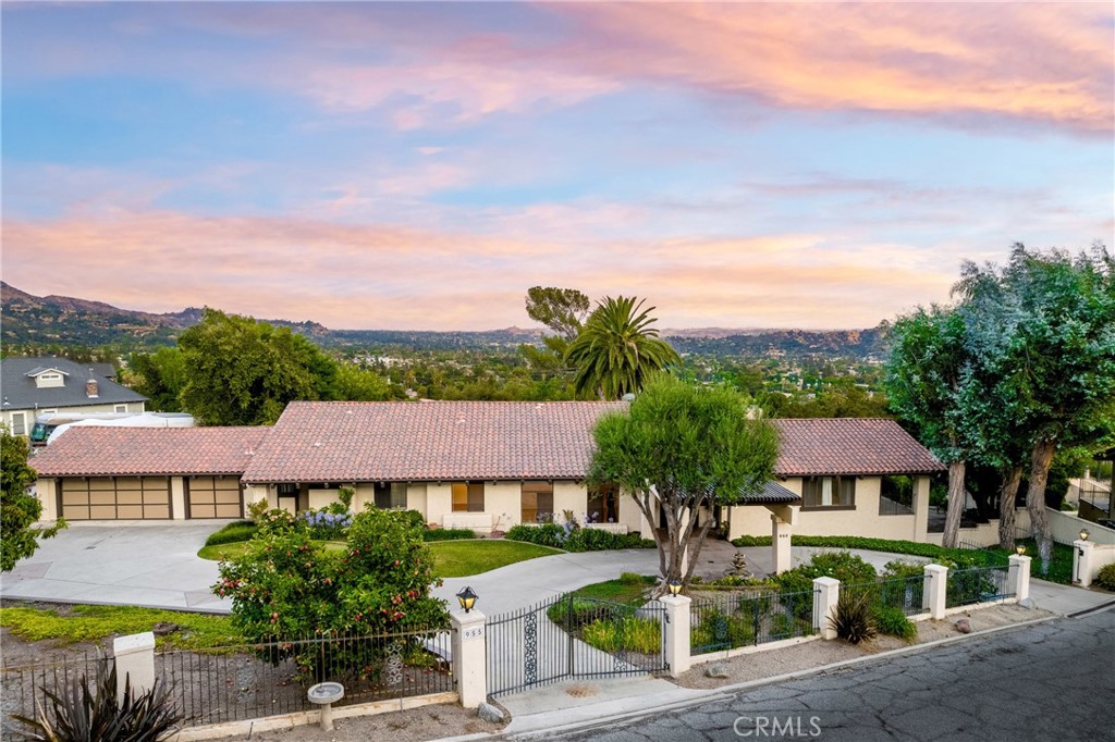 955 N Easley Canyon Road