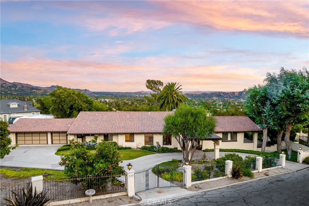 955 N Easley Canyon Road