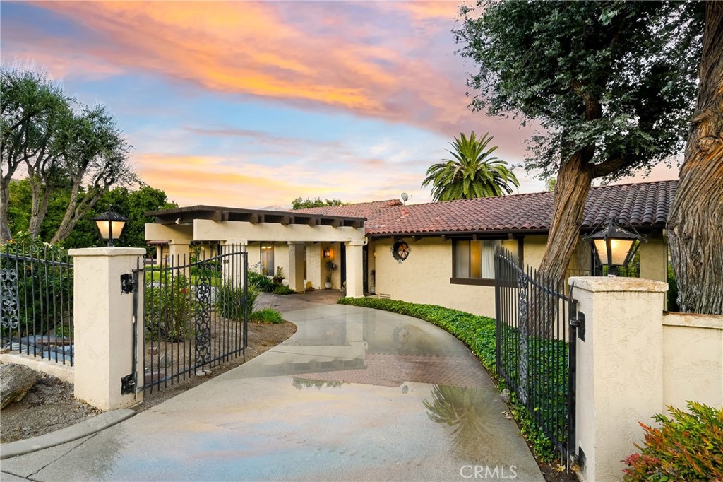 955 N Easley Canyon Road
