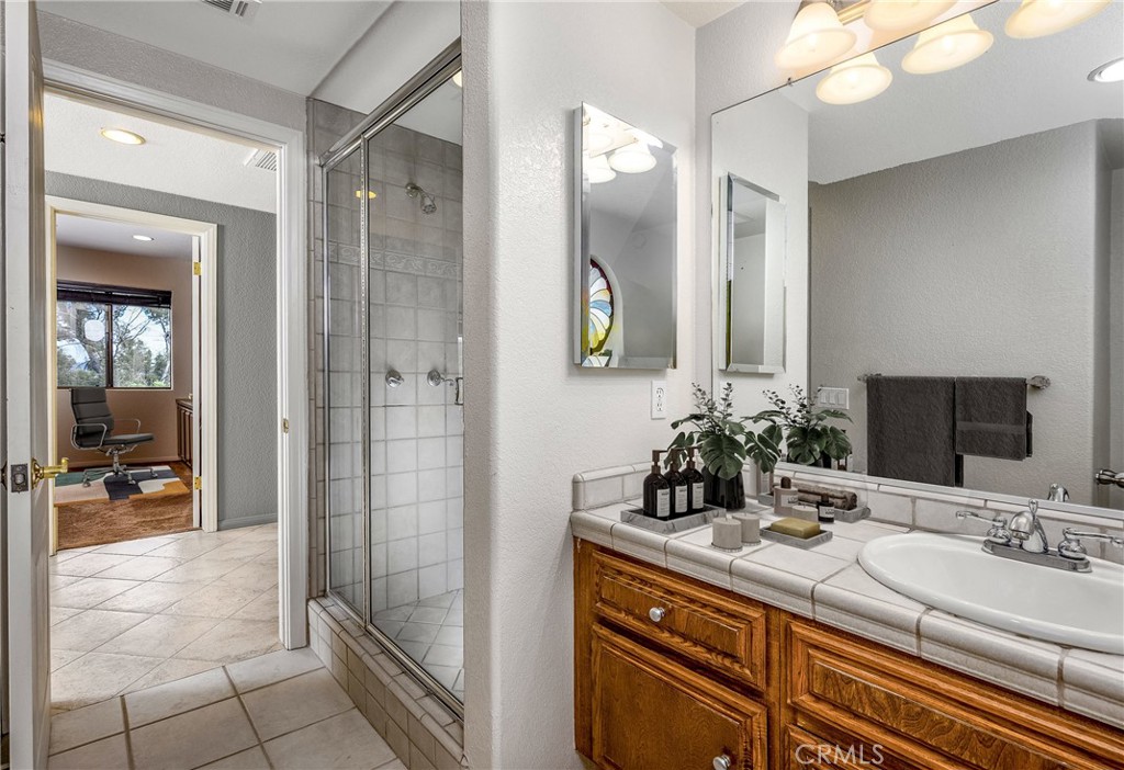 955 N Easley Canyon Road