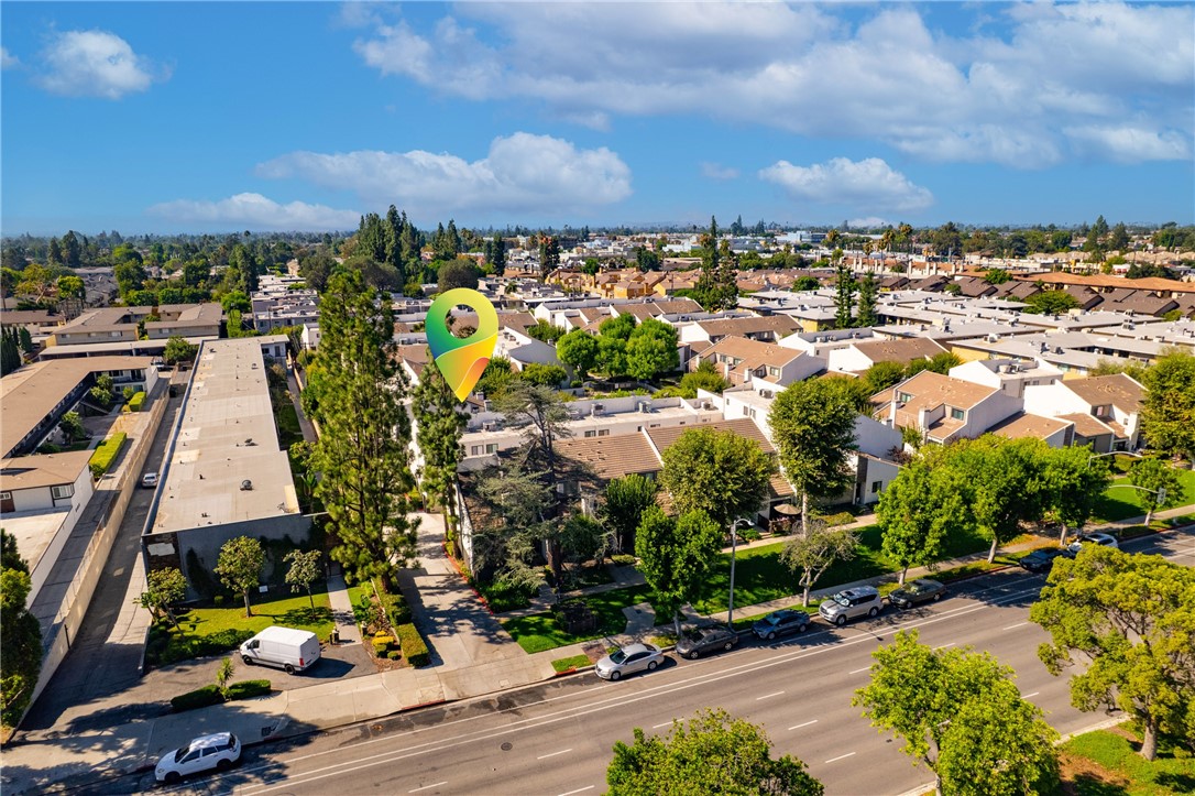 584 W Huntington Drive A