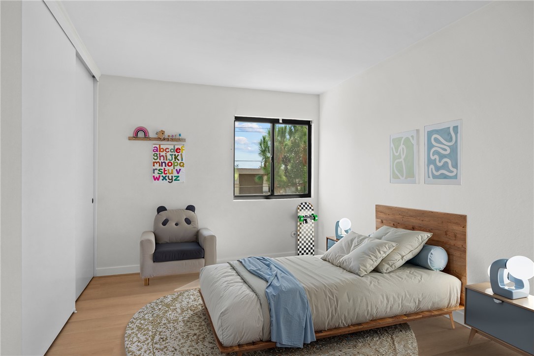 584 W Huntington Drive A