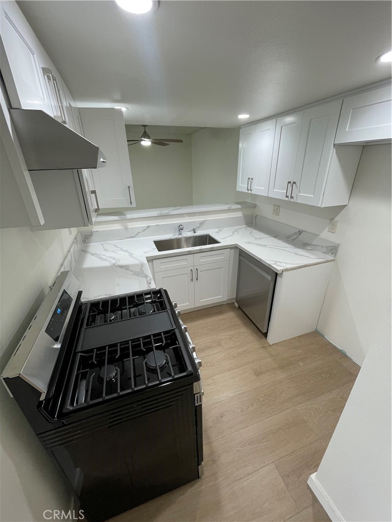 621 N Kenwood Street N 4