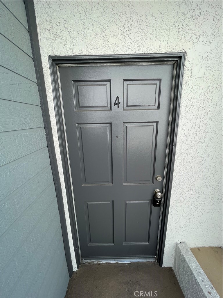 621 N Kenwood Street N 4