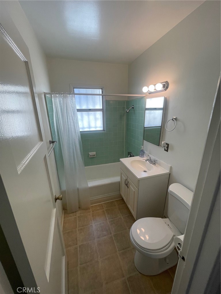 2723 S Fremont Avenue