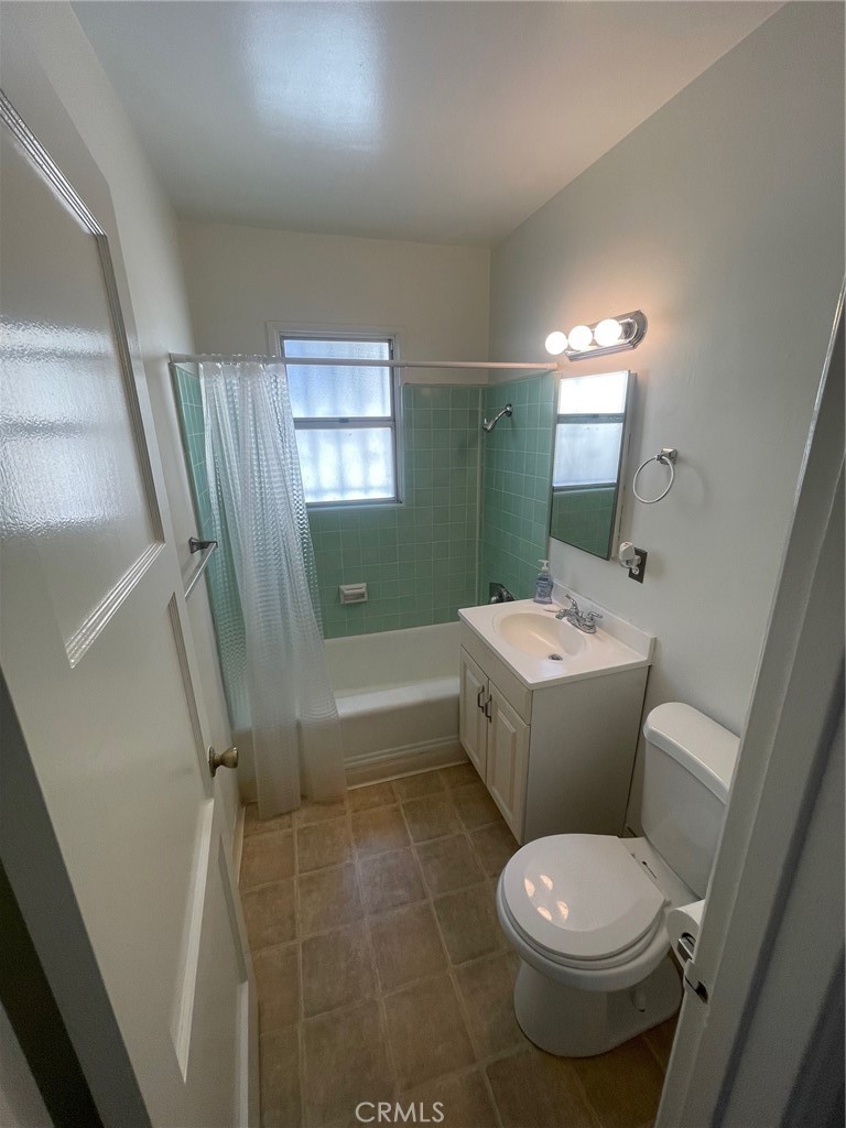 2723 S Fremont Avenue