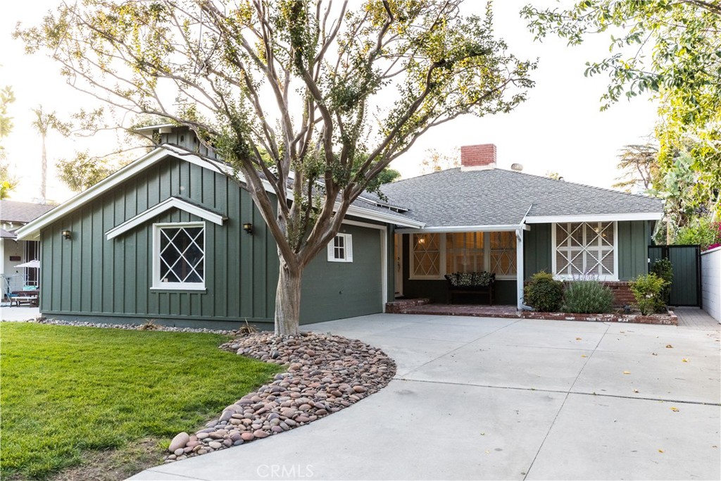 13139 Valleyheart Drive